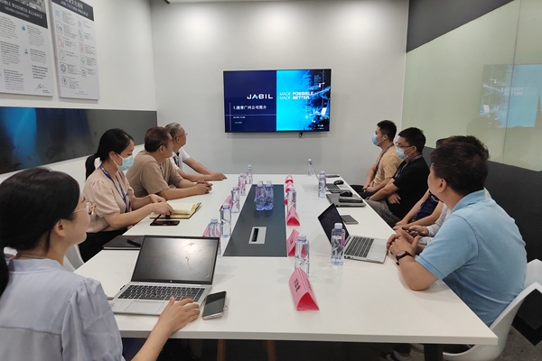 探索未來智造 學院機電一體化專業建設取得新突破